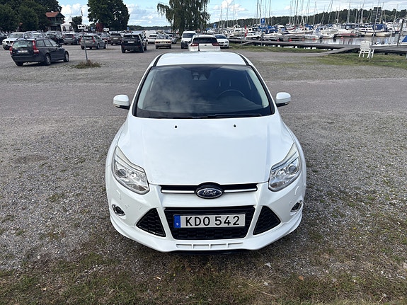 Ford Focus 3 of 5