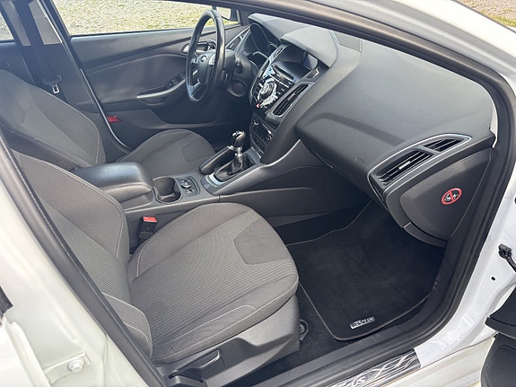 Ford Focus 4 of 5