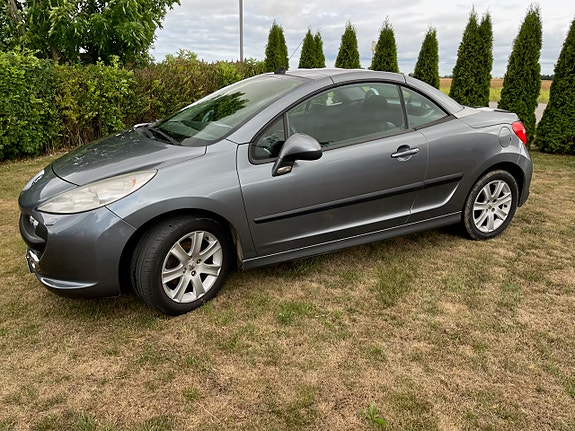 Peugeot 207 CC 4 of 5