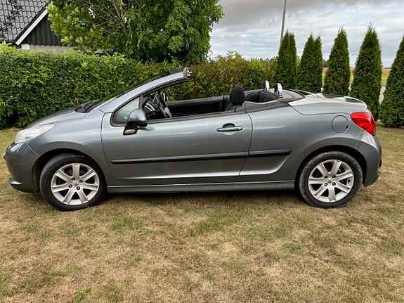 Peugeot 207 CC 3 of 5