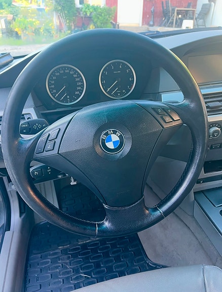 BMW 530d 5 of 6