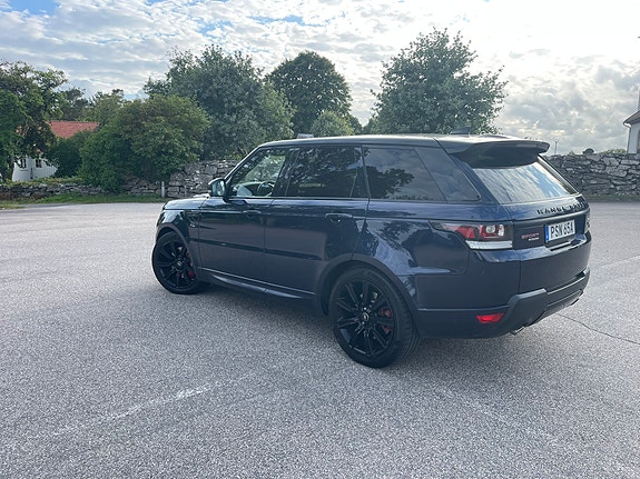 Land Rover Range Rover Sport 10 of 21