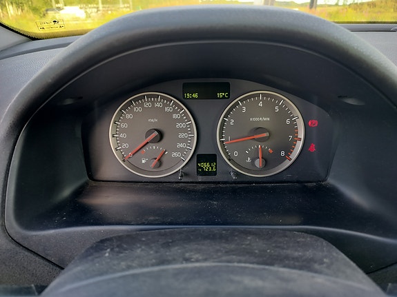 Volvo V50 7 of 9