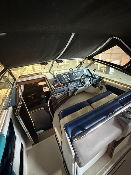 Sea ray sundancer 268 3 of 7
