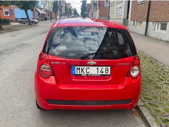 Chevrolet Aveo 2 of 5