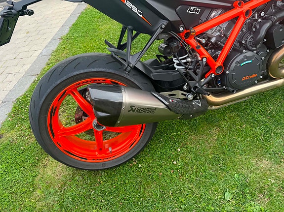 KTM 1290 Super Duke R EVO 2 of 6