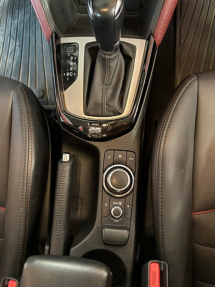 Mazda CX-3 12 of 26