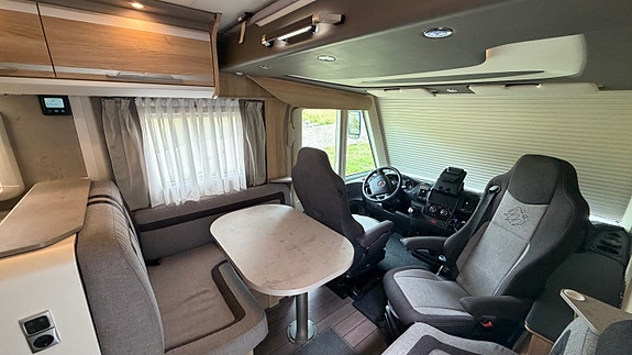 Knaus Sky I 700 9 of 12