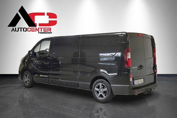 Renault Trafic 4 of 5