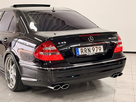 Mercedes-Benz E55 10 of 30