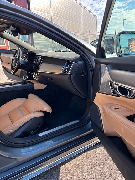 Volvo V90 9 of 13