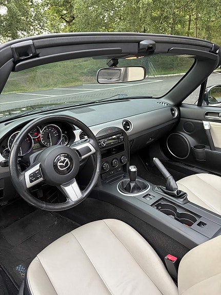 Mazda MX-5 5 of 5