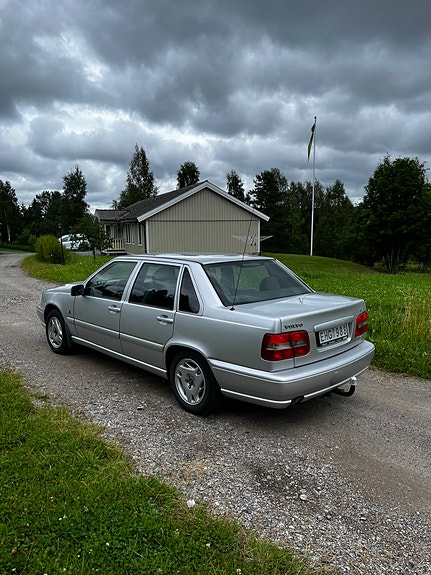 Volvo S70 2 of 3