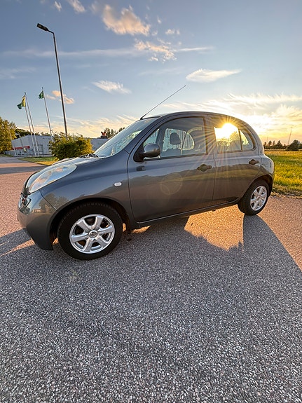 Nissan Micra 3 of 5