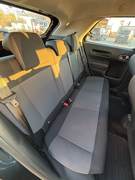 Citroen C4 Cactus 4 of 5