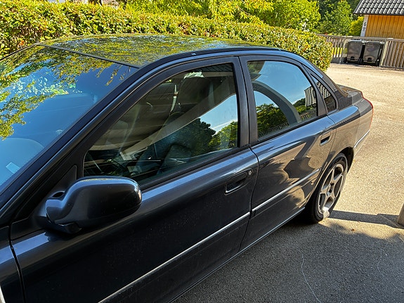 Volvo S80 4 of 5