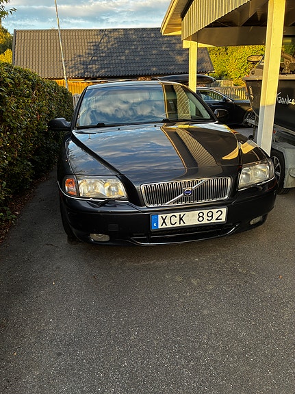 Volvo S80 2 of 5