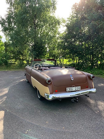 Ford V8 3 of 5
