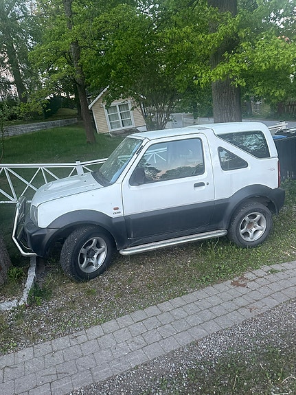 Suzuki Jimny 3 of 15
