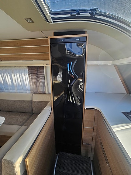 Adria Adora 613 Ht 6 of 14