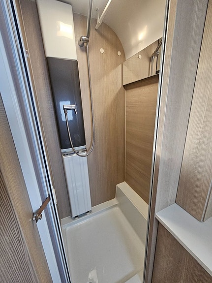 Adria Adora 613 Ht 14 of 14