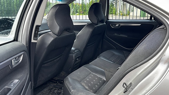 Volvo S60 6 of 6