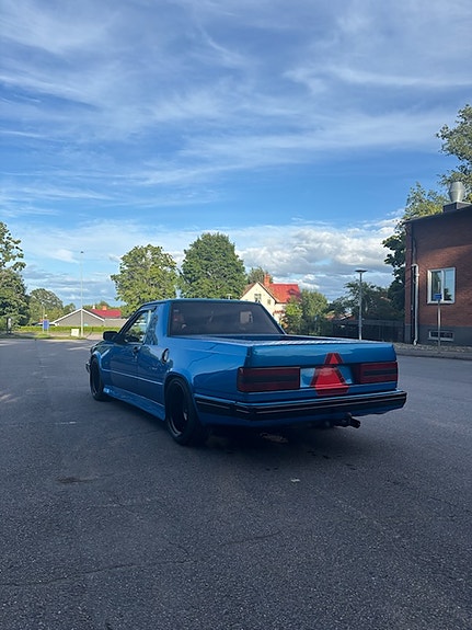 Volvo 740 4 of 6