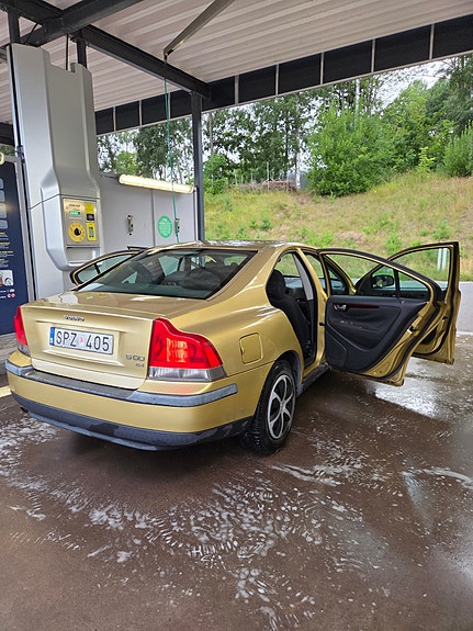 Volvo S60 4 of 16