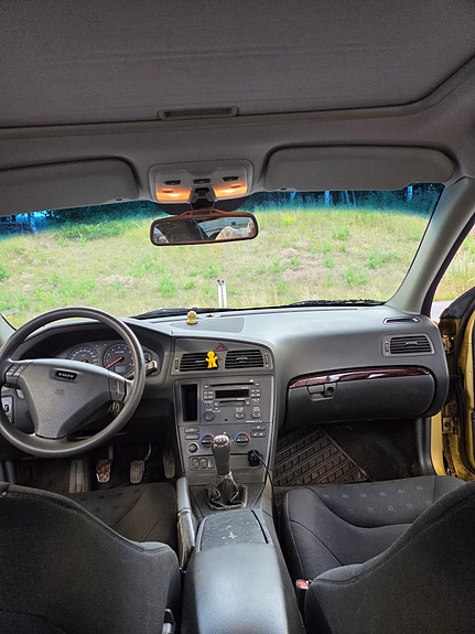 Volvo S60 12 of 16