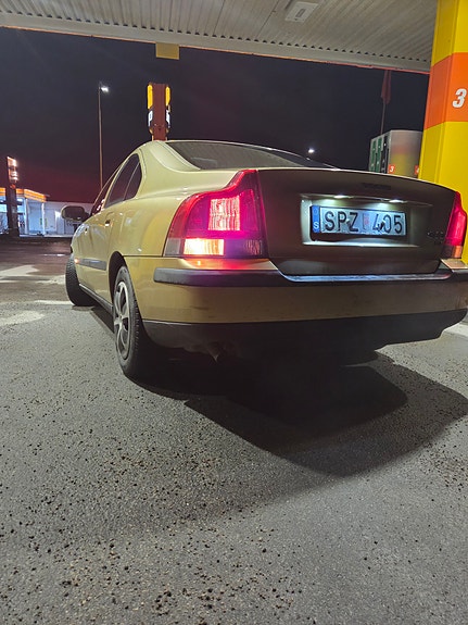 Volvo S60 14 of 16