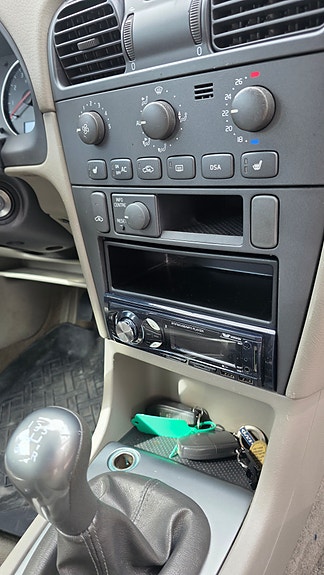 Volvo V40 6 of 11