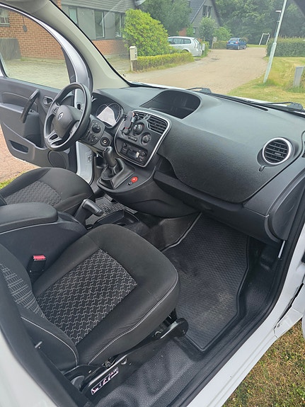 Renault Kangoo Express 2 of 5