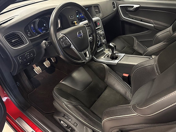 Volvo V60 6 of 25