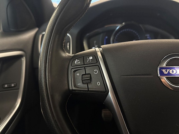 Volvo V60 15 of 25