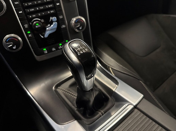 Volvo V60 19 of 25