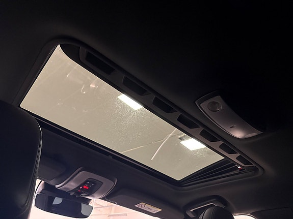 Volvo V60 20 of 25