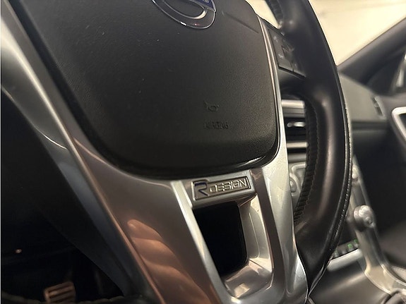 Volvo V60 14 of 25