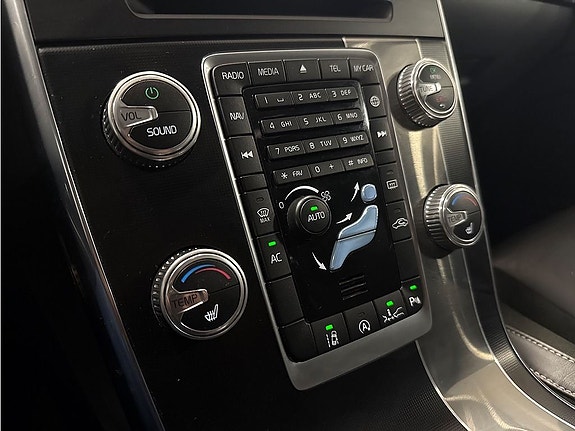Volvo V60 18 of 25
