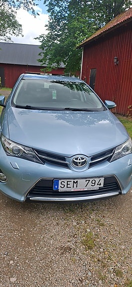 Toyota Auris 4 of 8