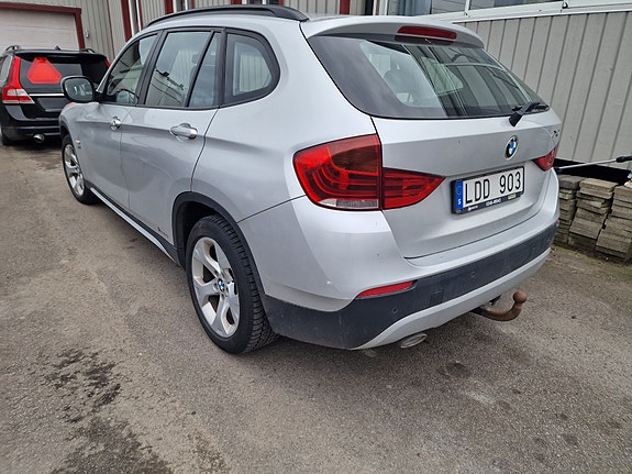 BMW X1 4 of 7