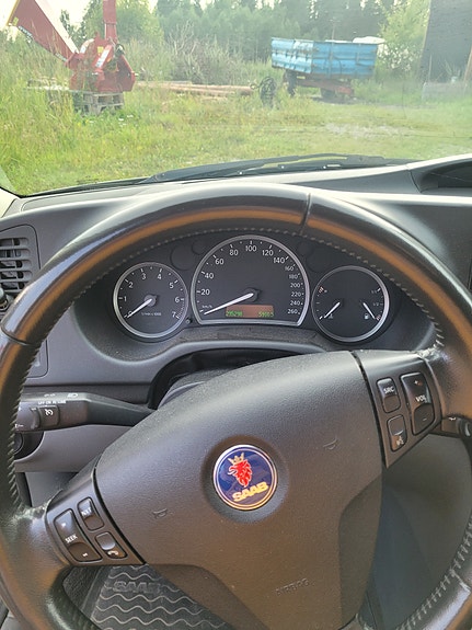 Saab 9-3 8 of 8