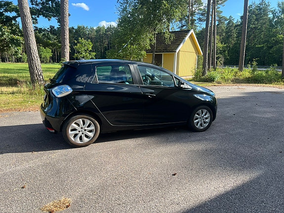 Renault Zoe 2 of 5