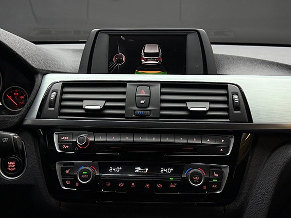 BMW 320d 15 of 21