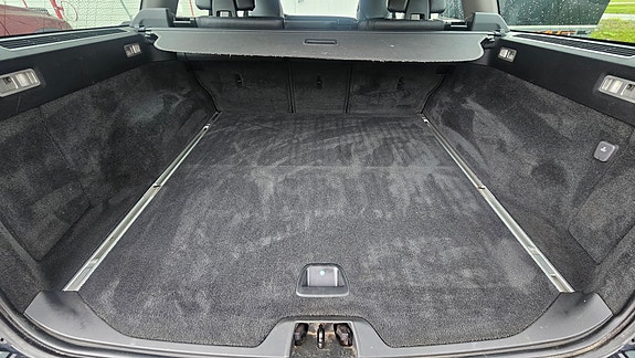 Volvo V70 11 of 16
