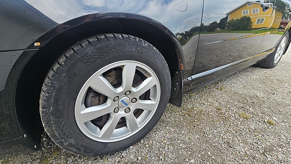 Volvo V70 12 of 16