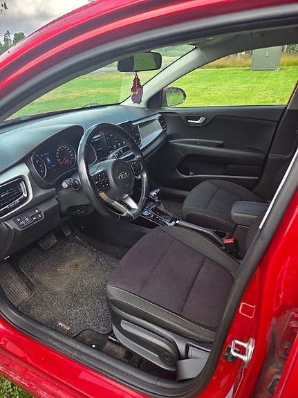 Kia Rio 5 of 5