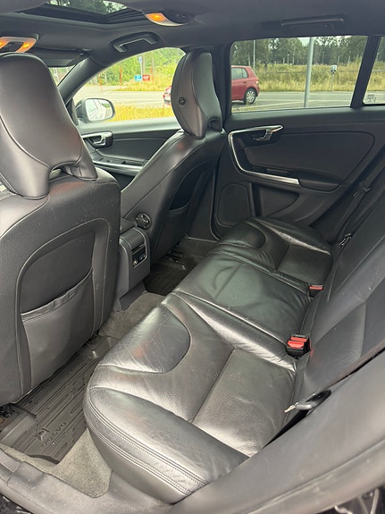 Volvo V60 9 of 12