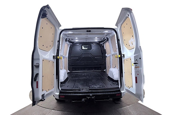 Ford Transit Custom 8 of 26