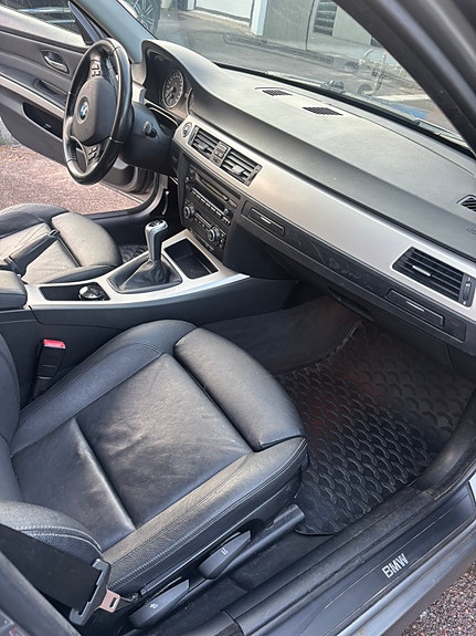 BMW 320d 9 of 13