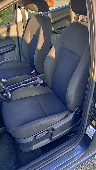 Ford Focus 9 of 12